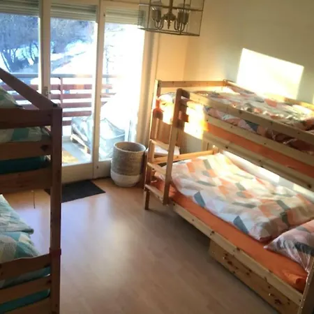 Grand 4,5 Pièces Rénové Et Lumineux *