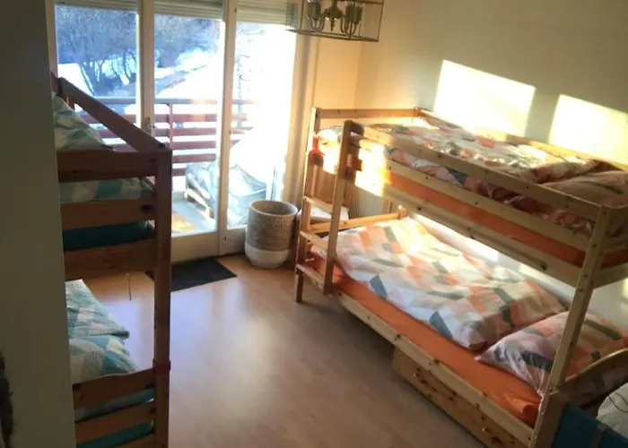 Grand 4,5 Pièces Rénové Et Lumineux *