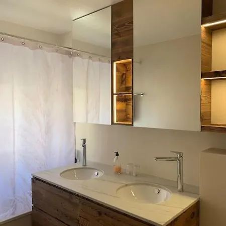 公寓 Grand 4,5 Pieces Renove Et Lumineux